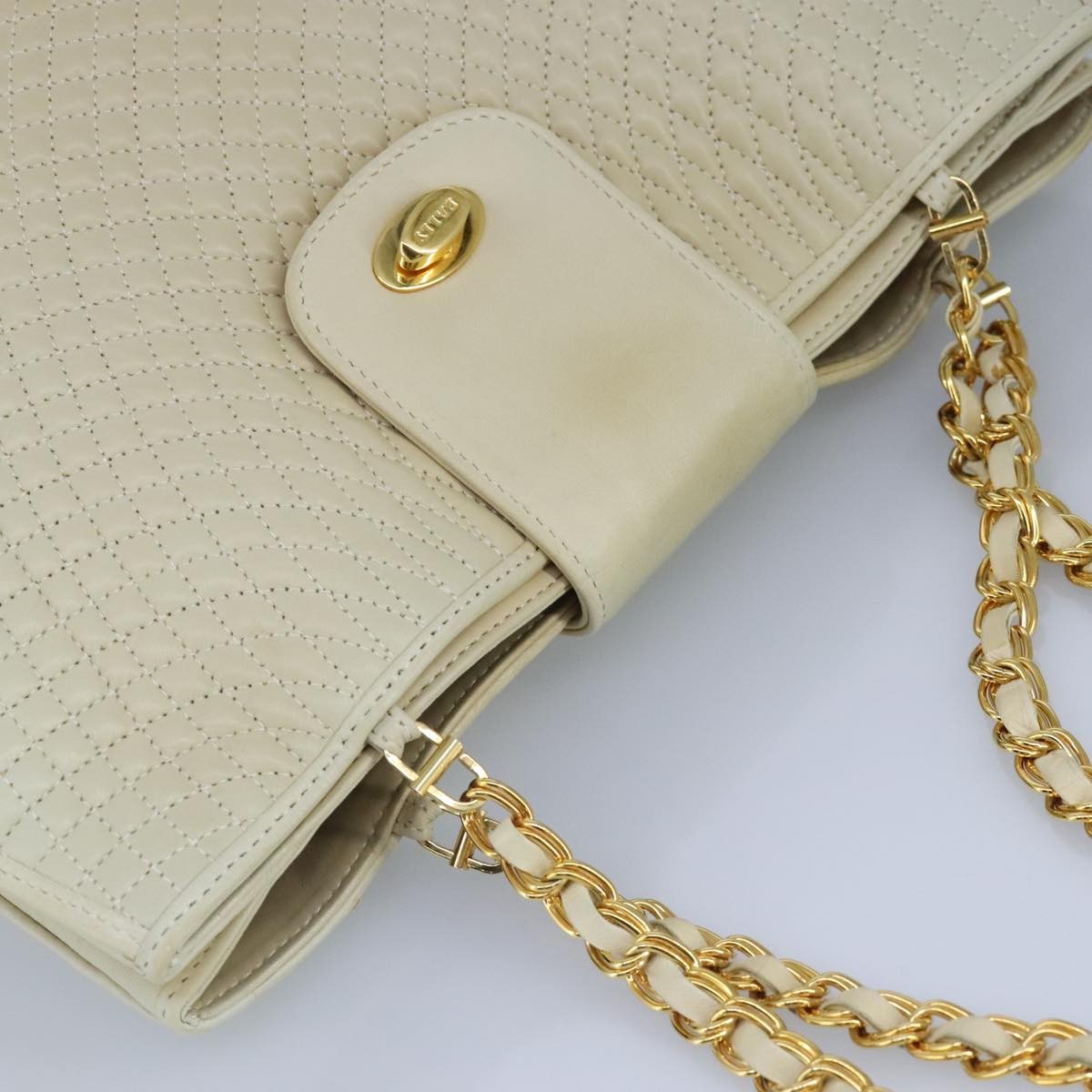 Bally Vintage Quilted Leather, Beige, Leather, Shoulder Bag