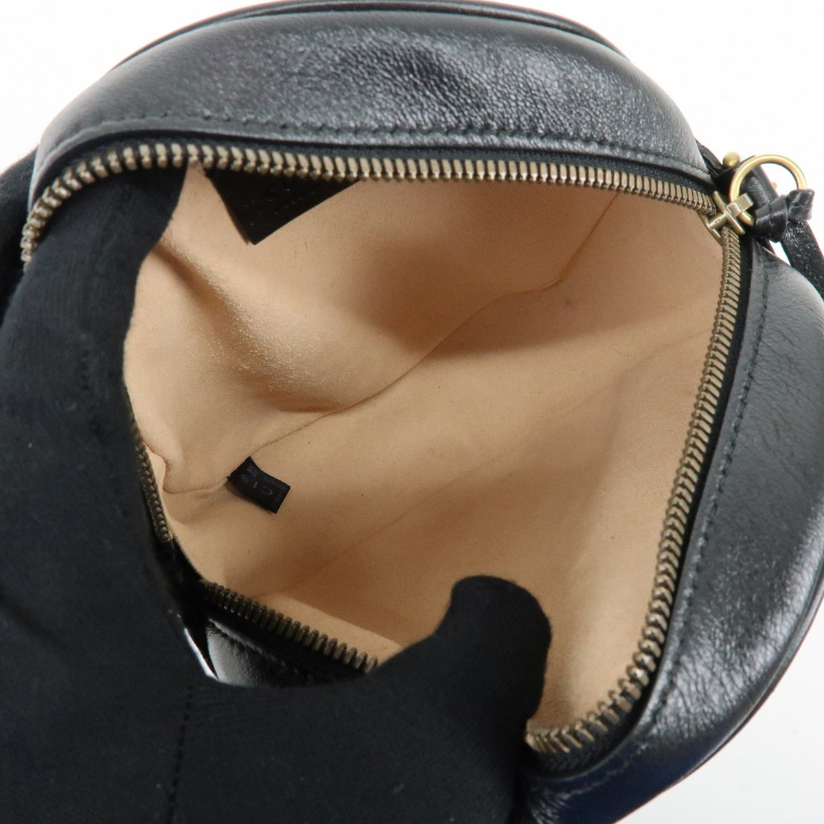 Gucci GG Marmont Round Matelasse Leather, Black, Leather, Shoulder Bag