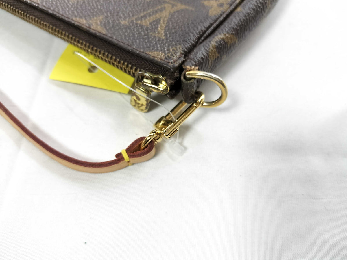 Louis Vuitton Pochette Accessoires Monogram Canvas, Brown, Canvas, Clutch