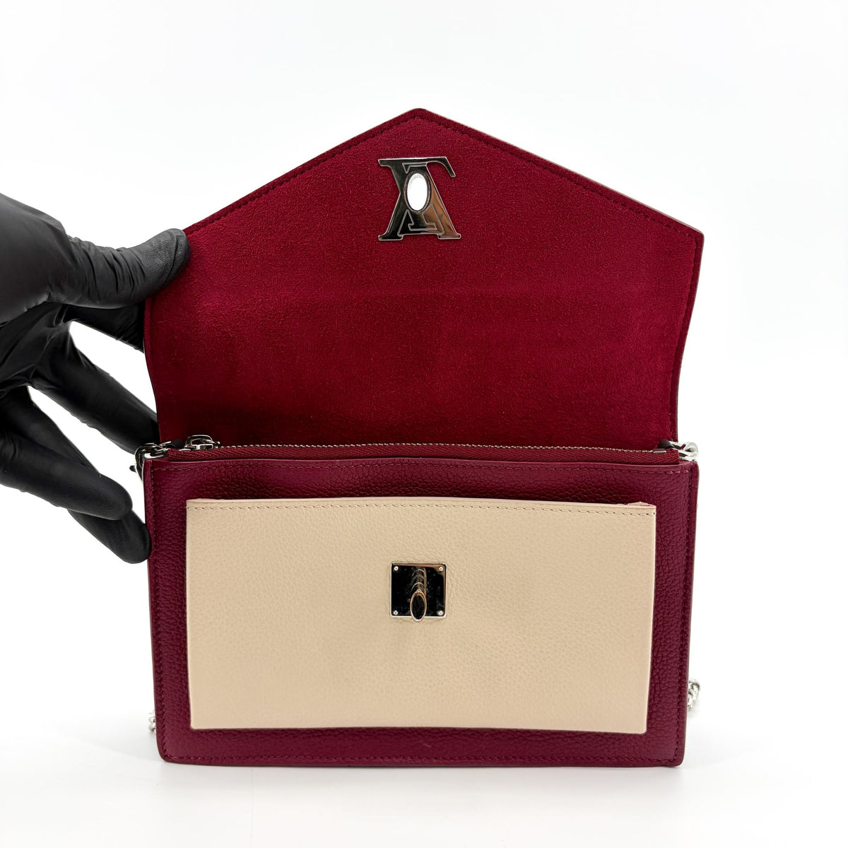Louis Vuitton Lockme Chain Leather, Red, Calfskin, Handbag