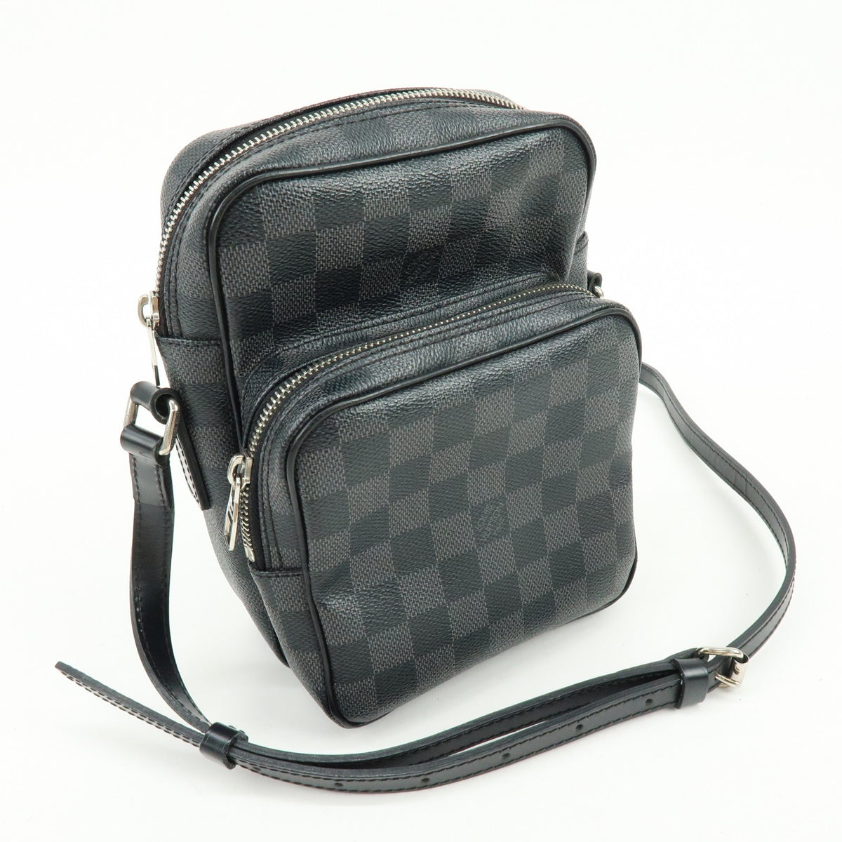 Louis Vuitton Rem Damier Graphite, Black, Canvas, Handbag