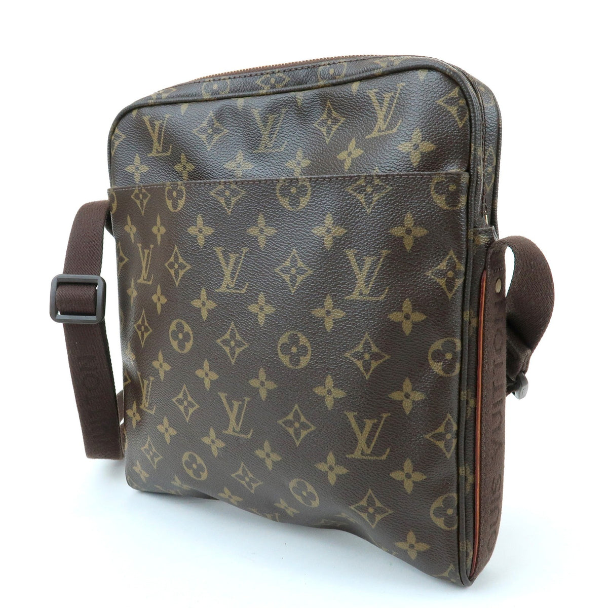 Louis Vuitton Trotteur Beaubourg Monogram Canvas, Brown, Canvas, Handbag