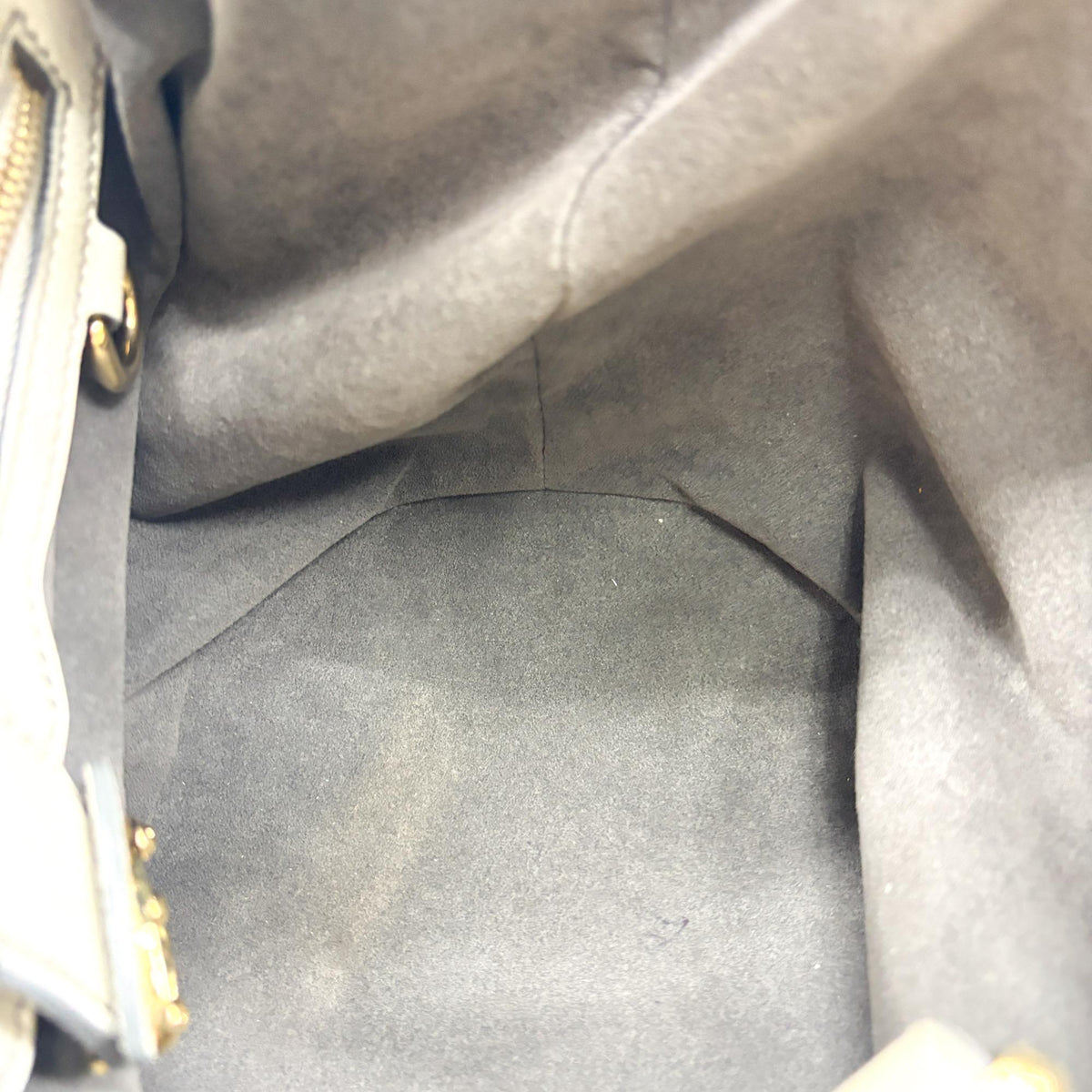 Louis Vuitton L Hobo Mahina Leather, Beige, Leather, Shoulder Bag