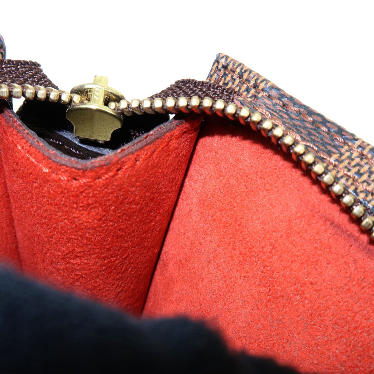 Louis Vuitton Marais Bucket Zip Damier, Brown, Canvas, Clutch