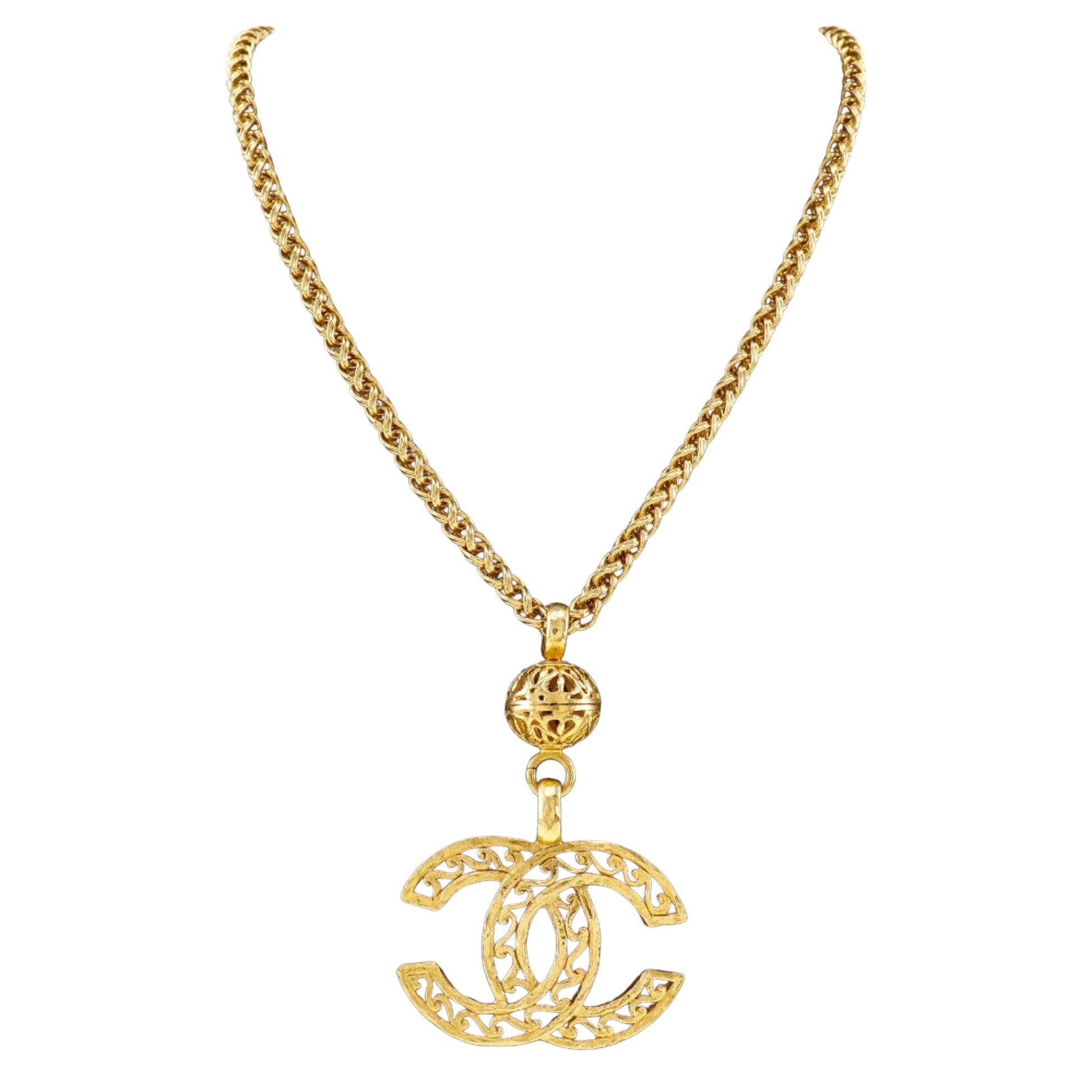 Chanel Coco Mark, Gold, Metal, necklace