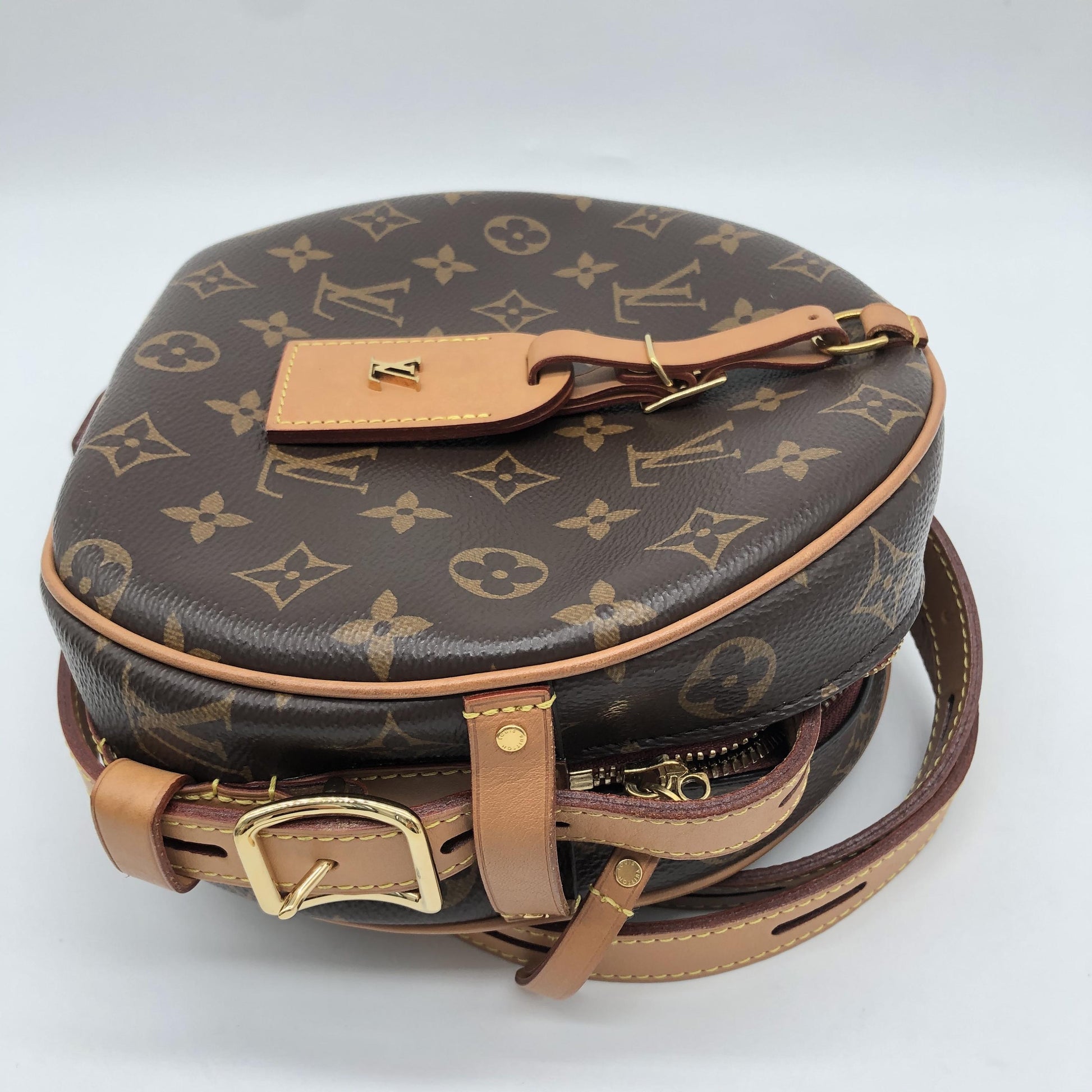 Louis Vuitton Boite Chapeau Monogram Canvas, Brown, Canvas, Clutch