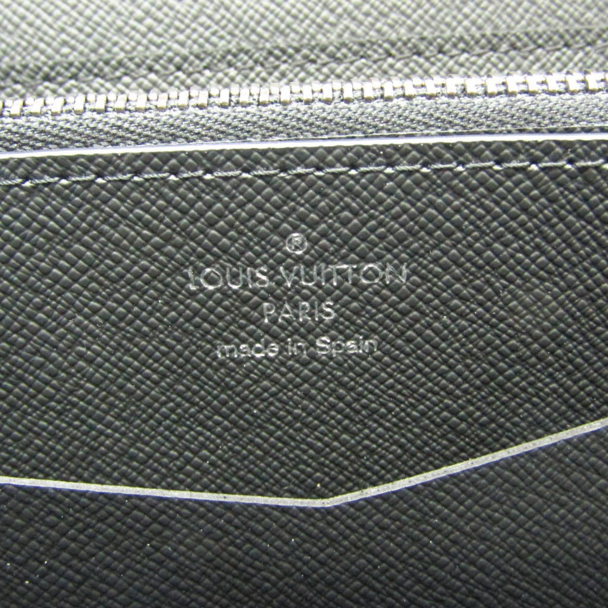 Louis Vuitton Zippy XL, Black, Canvas, wallet