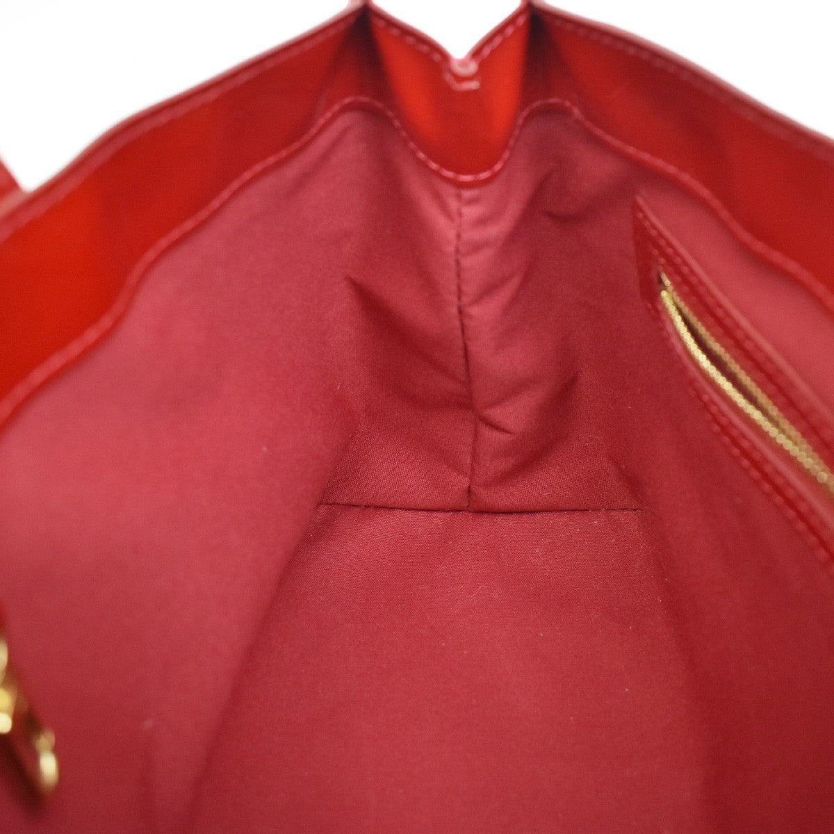 Louis Vuitton Wilshire Monogram Vernis, Red, Patent Leather, Handbag