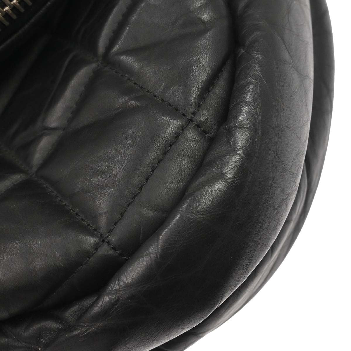 Chanel Expandable Flap Messenger Quilted Aged Calfskin, Black, Leather, Shoulder Bag