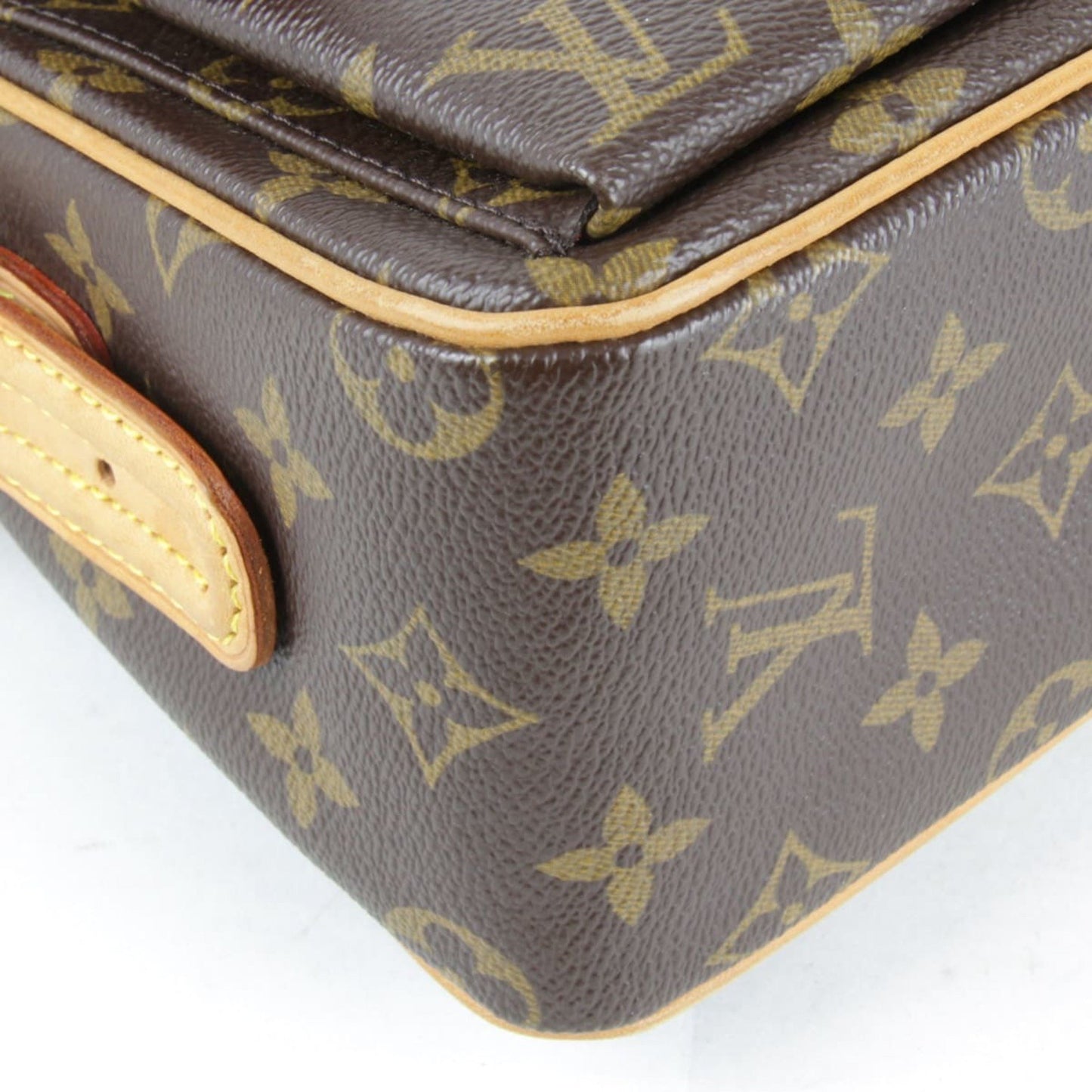 Louis Vuitton Viva Cité, Brown, Canvas, shoulder