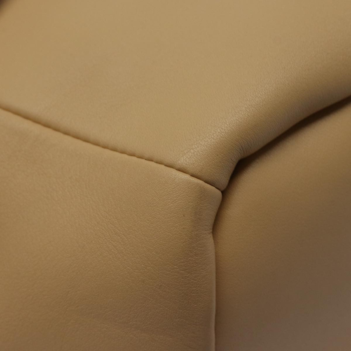 Bottega Veneta Beak Leather, Beige, Leather, Tote Bag