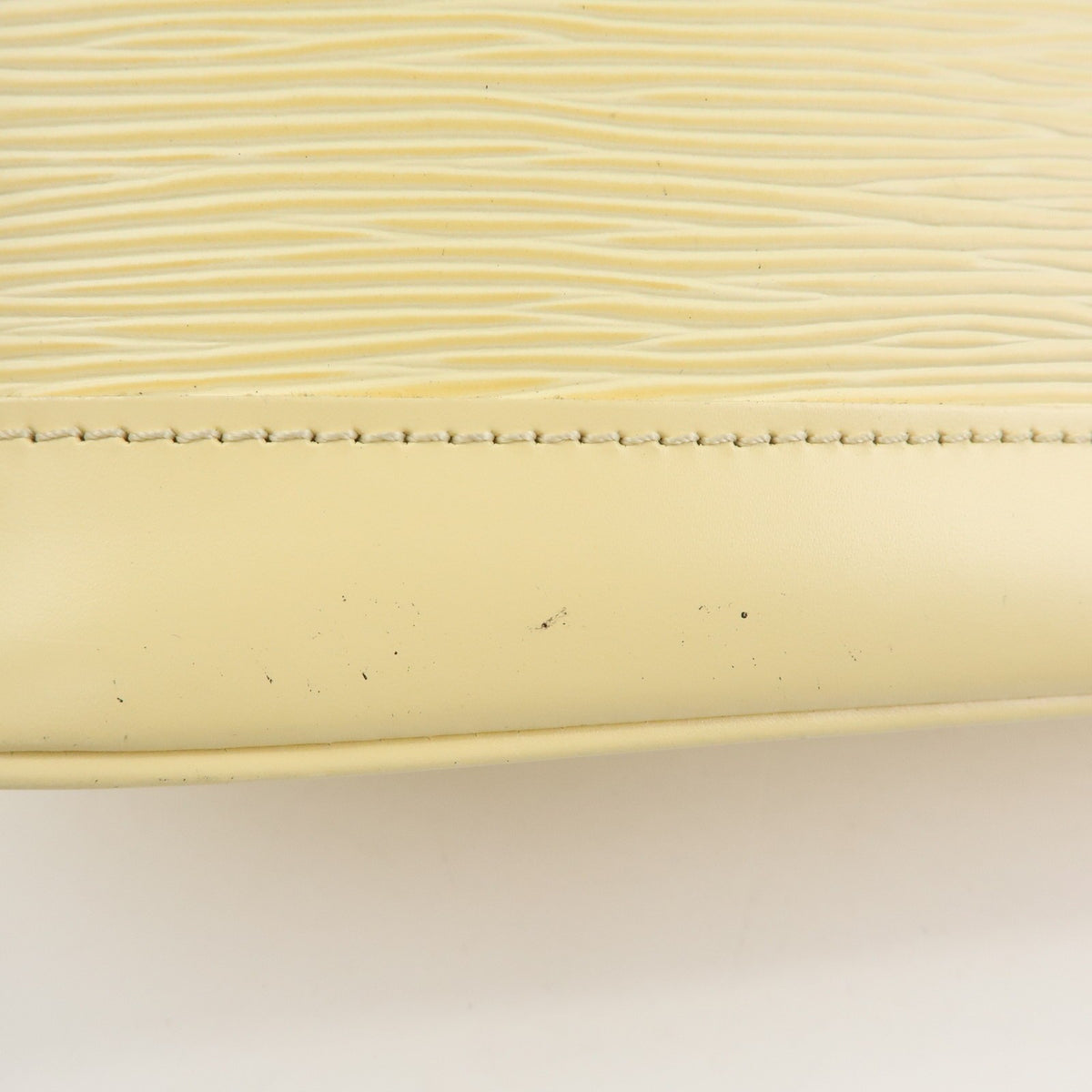 Louis Vuitton Alma Epi Leather, Beige, Leather, Handbag