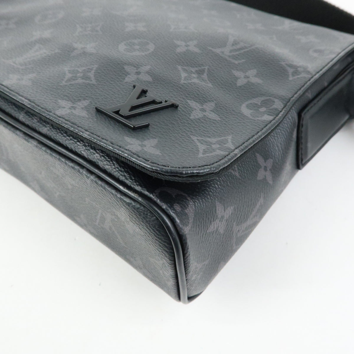 Louis Vuitton District Messenger Monogram Eclipse Canvas, Gray, Canvas, Handbag