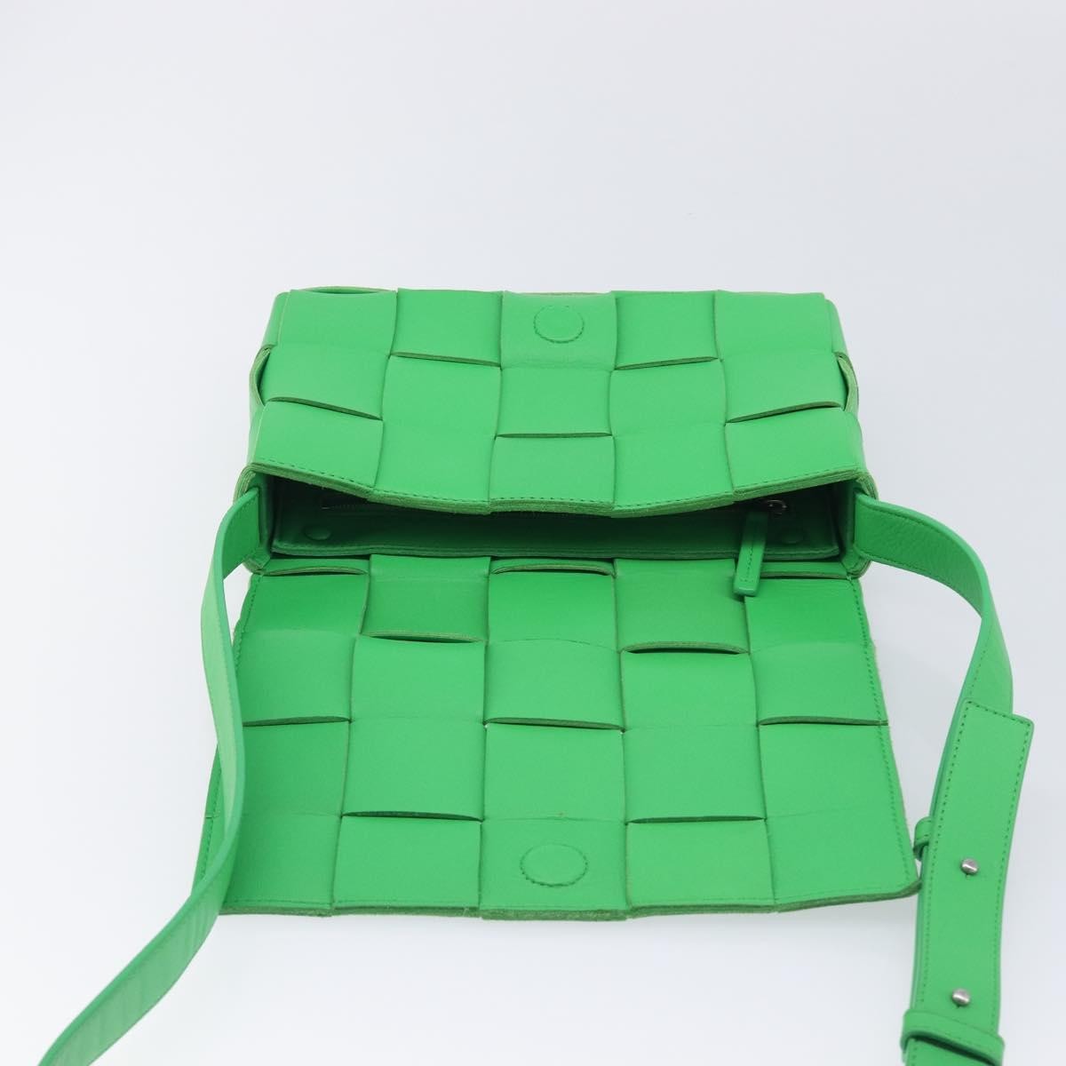 Bottega Veneta Cassette Maxi Intrecciato Leather, Green, Leather, Crossbody Bag