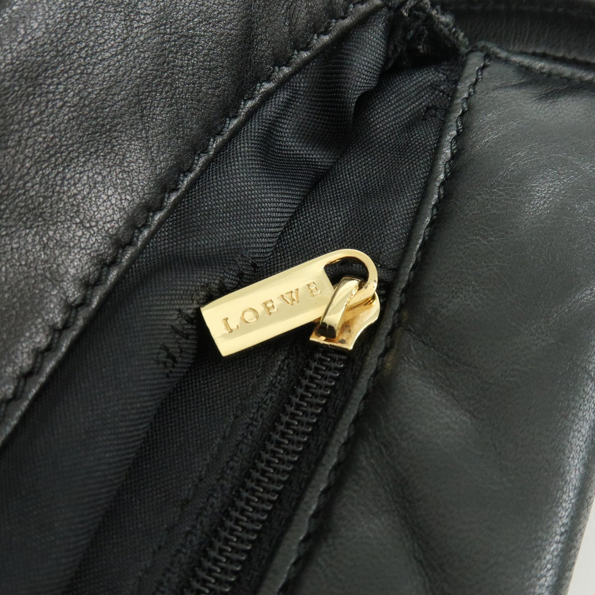 Loewe Shoulder bag Leather, Black, Leather, Shoulder Bag