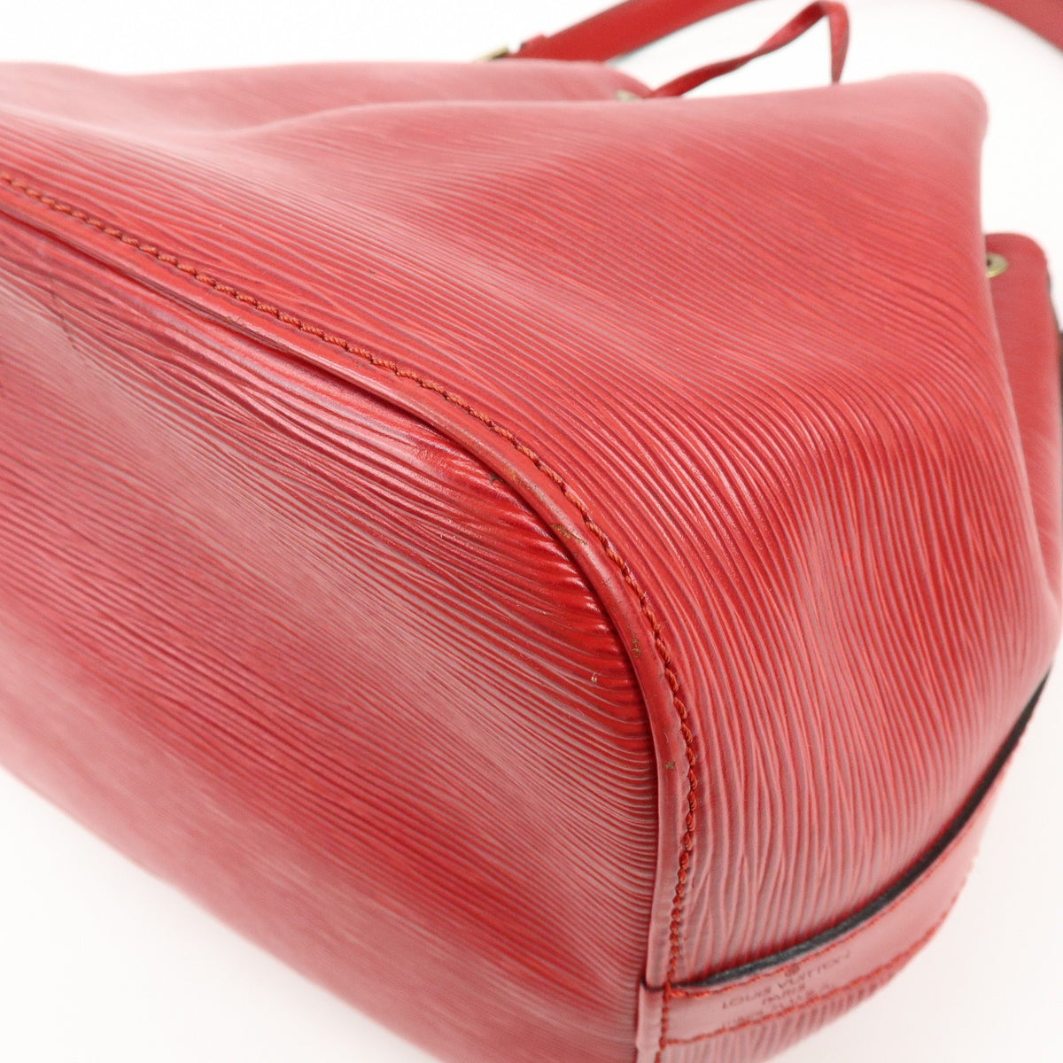 Louis Vuitton Petit Noe Epi Leather, Red, Leather, Handbag