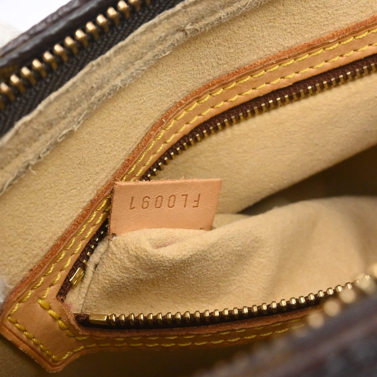 Louis Vuitton Looping Monogram Canvas, Brown, Canvas, Handbag