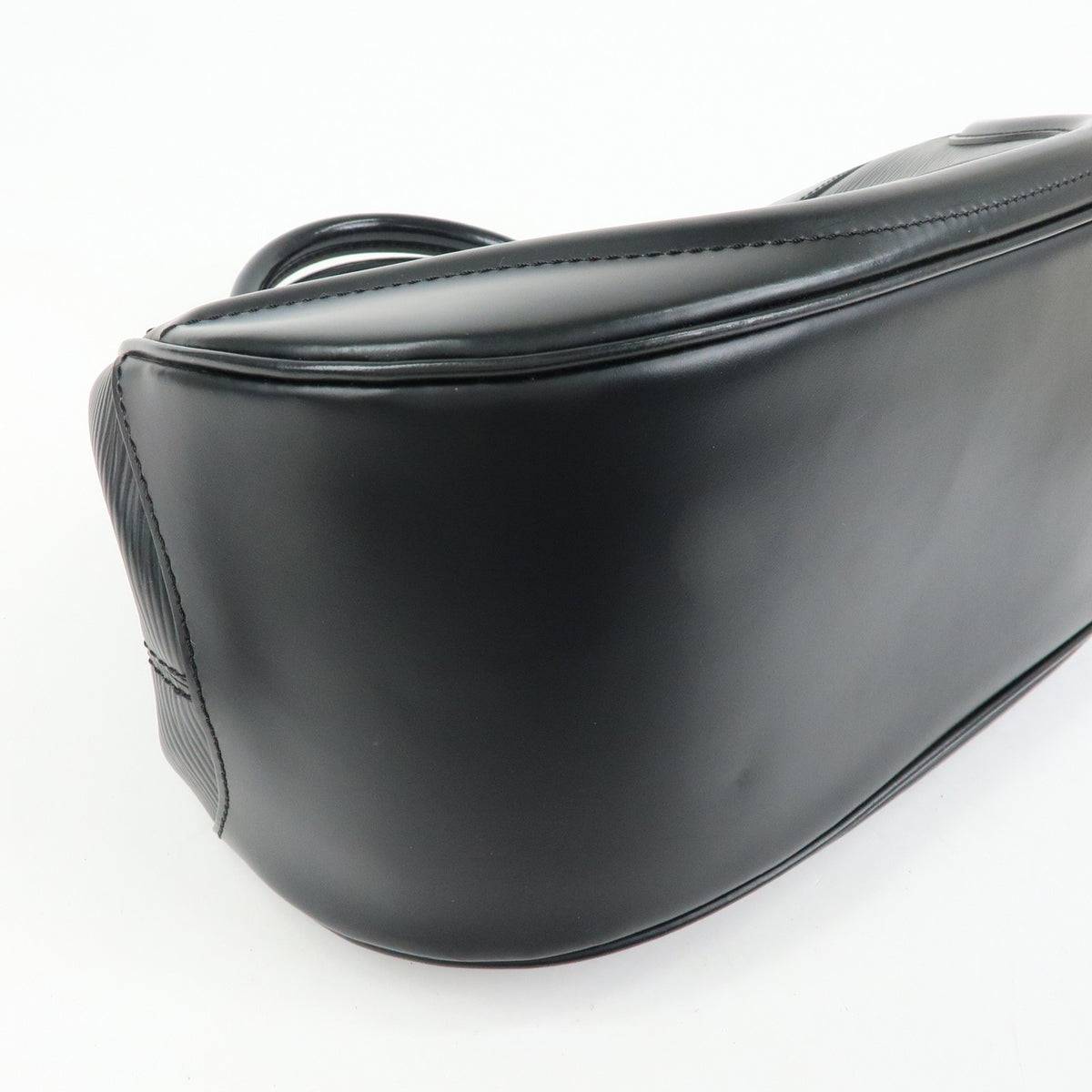 Louis Vuitton Montaigne Sac Epi Leather, Black, Leather, Handbag