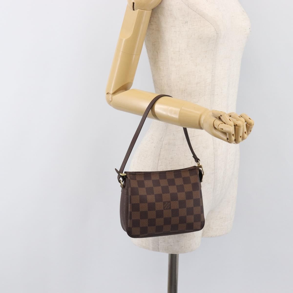 Louis Vuitton Trousse Make Up Damier, Brown, Canvas, Clutch