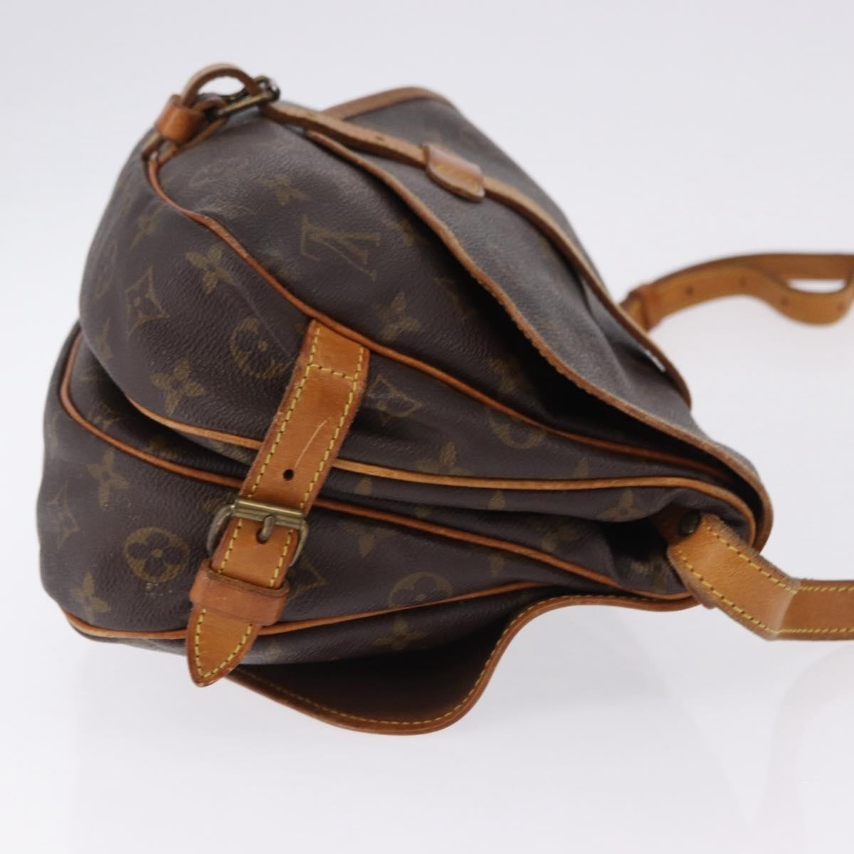 Louis Vuitton Saumur Canvas, Brown, Canvas, Shoulder Bag