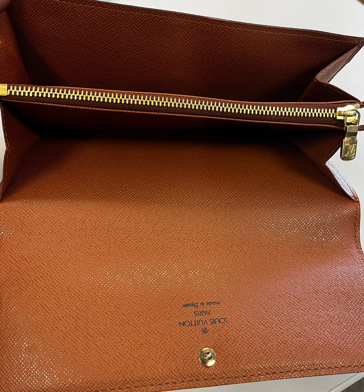 Louis Vuitton Sarah Monogram Canvas, Brown, Canvas, Clutch