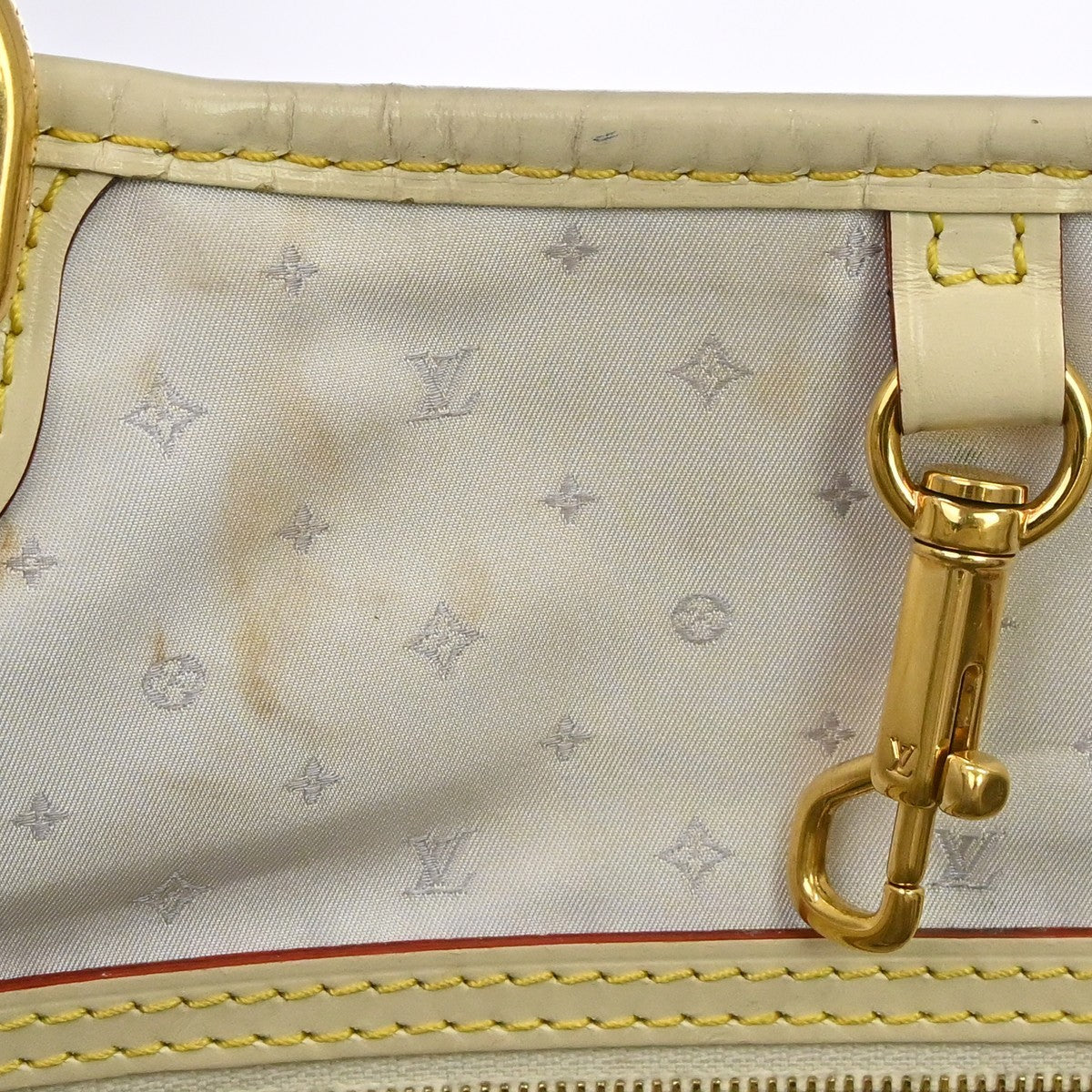 Louis Vuitton Suhali Le Majestueux Leather, White, Leather, Handbag