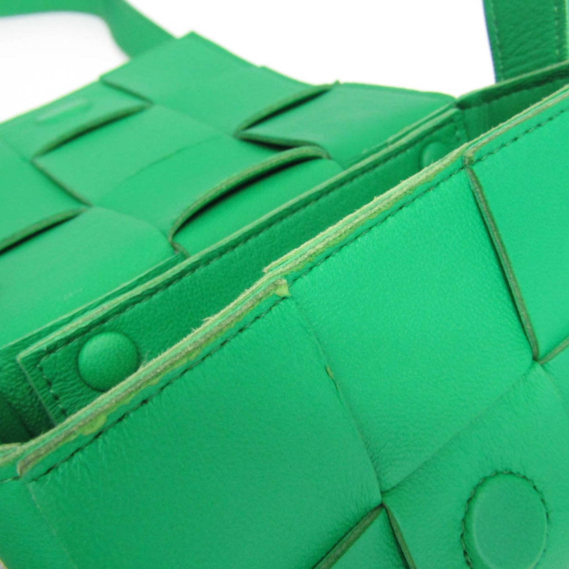 Bottega Veneta Cassette Maxi Intrecciato Leather, Green, Leather, Clutch