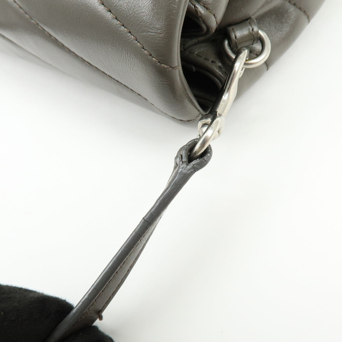 Saint Laurent Loulou Matelasse Chevron Leather, Gray, Leather, Shoulder Bag