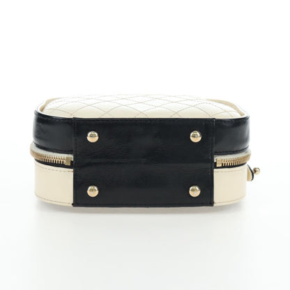 Chanel Vanity Case Quilted Crumpled Calfskin, White, Leather, Handbag