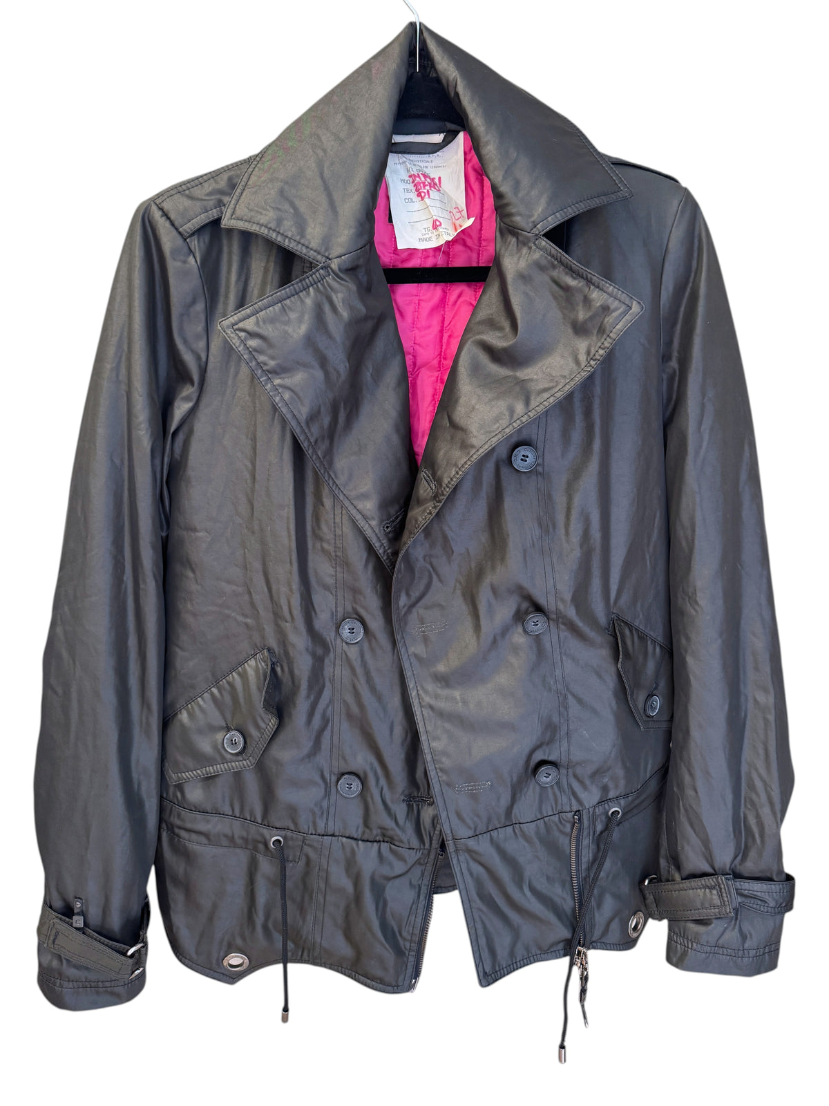 Brandsamsara CNC Costume National black double-breasted coat with a vibrant pink interior lining