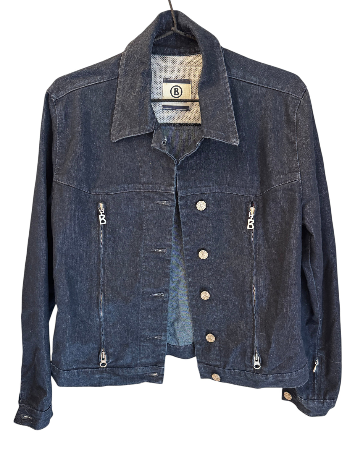 Brandsamsara blue cotton blend denim jacket with silver zipper pockets and button front closure