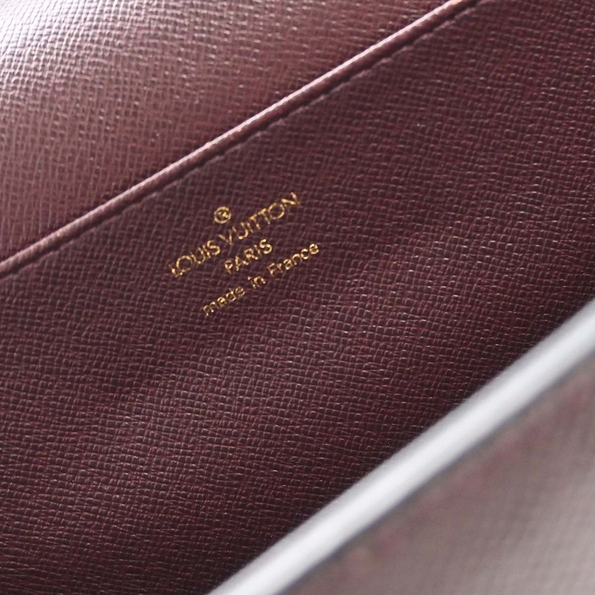 Louis Vuitton Serviette Moskova Taiga Leather, Purple, Leather, Briefcase