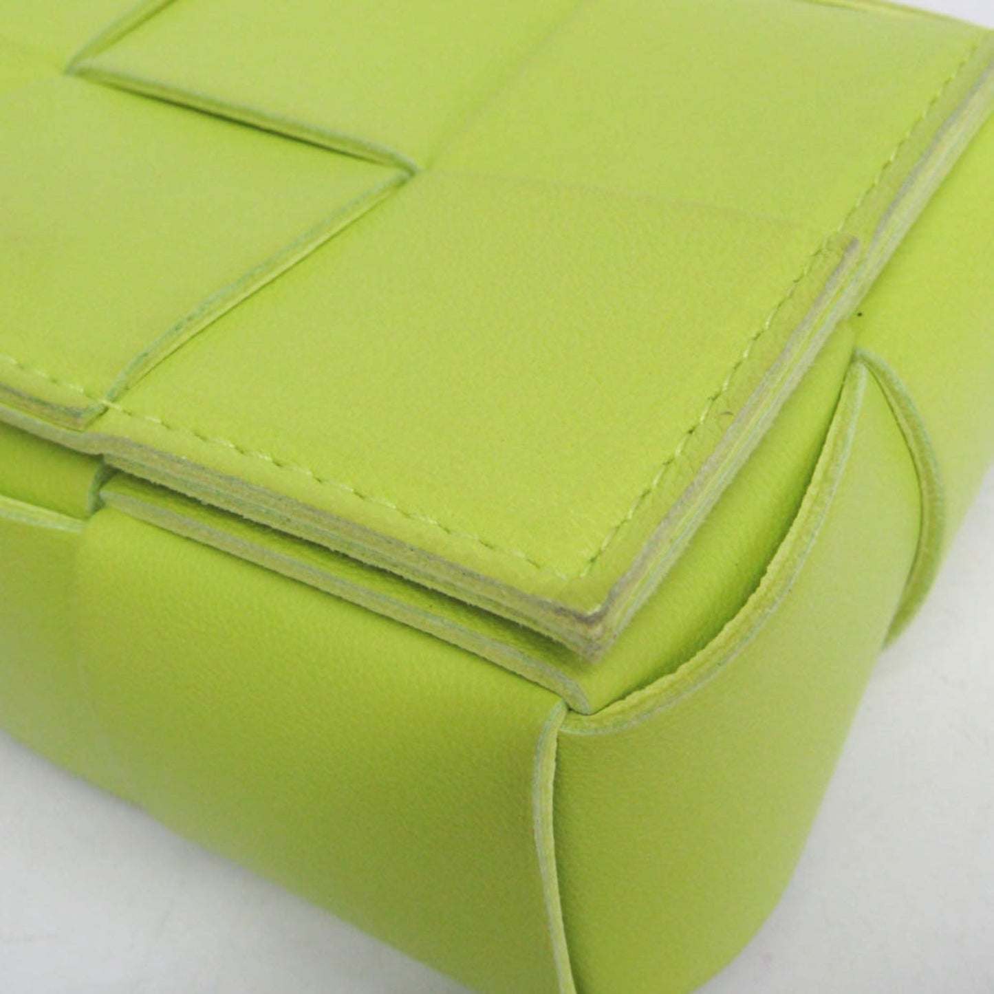 Bottega Veneta Cassette Maxi Intrecciato Leather, Green, Leather, Clutch