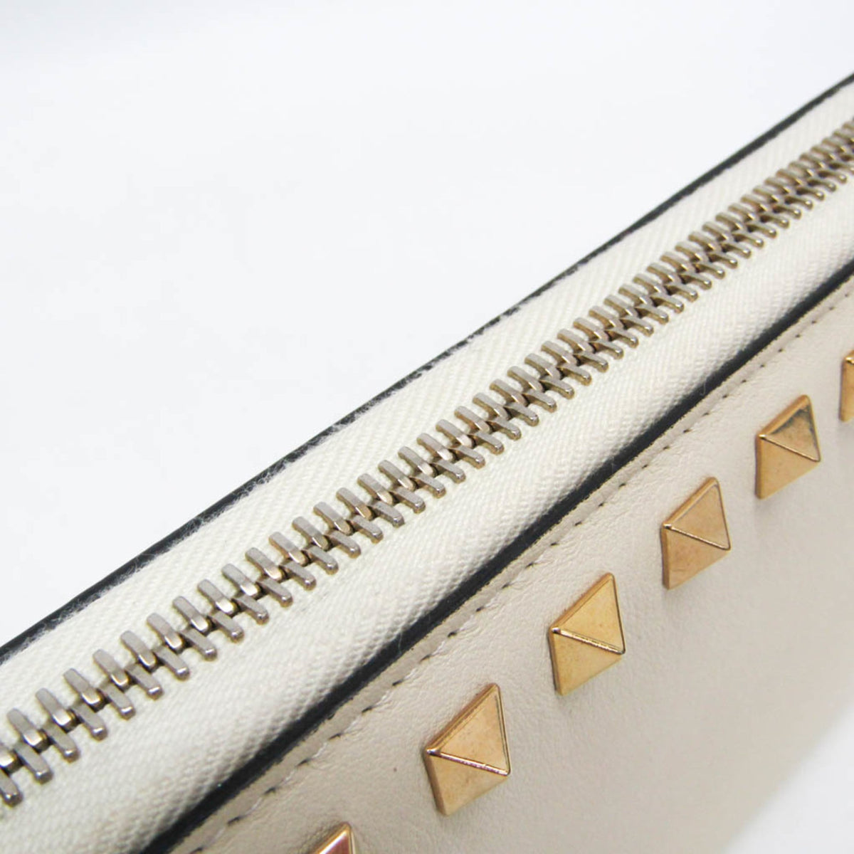 Valentino Garavani Rockstud Zip Around Leather, White, Leather, Wallet