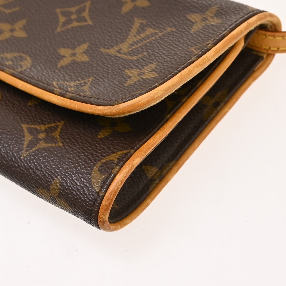 Louis Vuitton Twin Canvas, Brown, Canvas, Clutch
