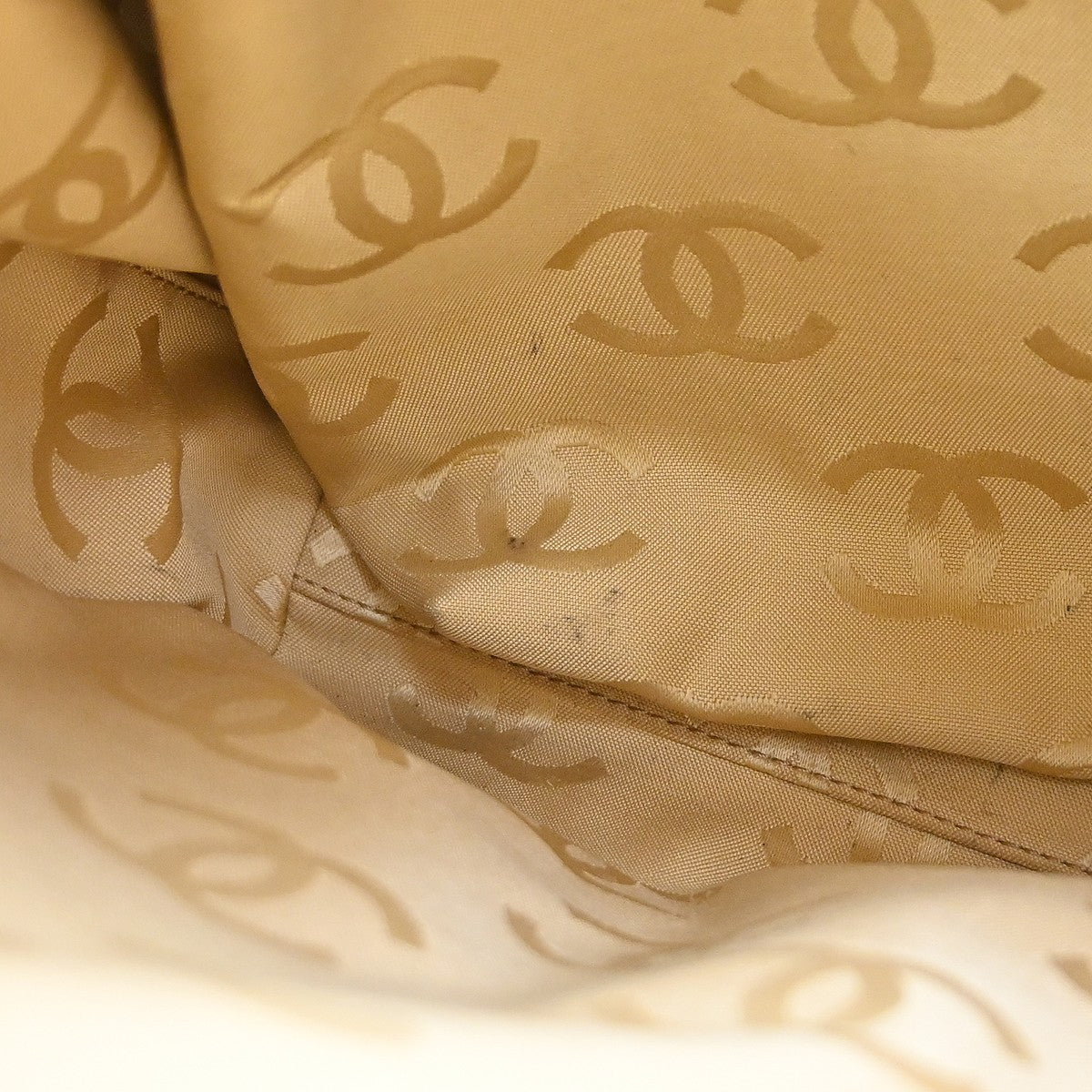 Chanel Surpique Zip Around Satchel Quilted Leather, Beige, Leather, Handbag