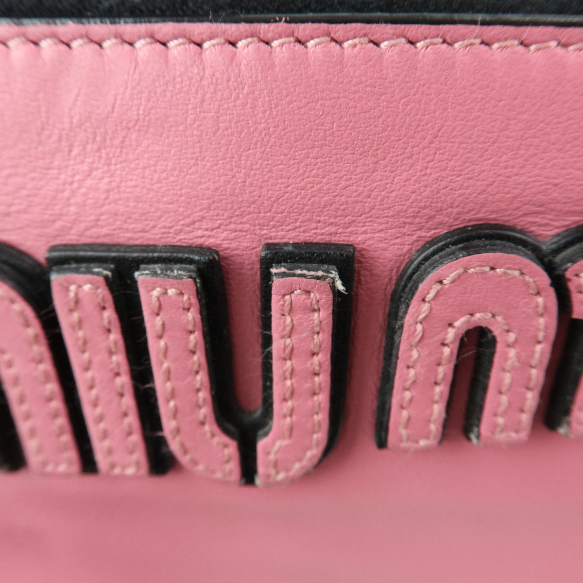 Miu Miu Logo Chain Clutch Shearling, Pink, Leather, Clutch