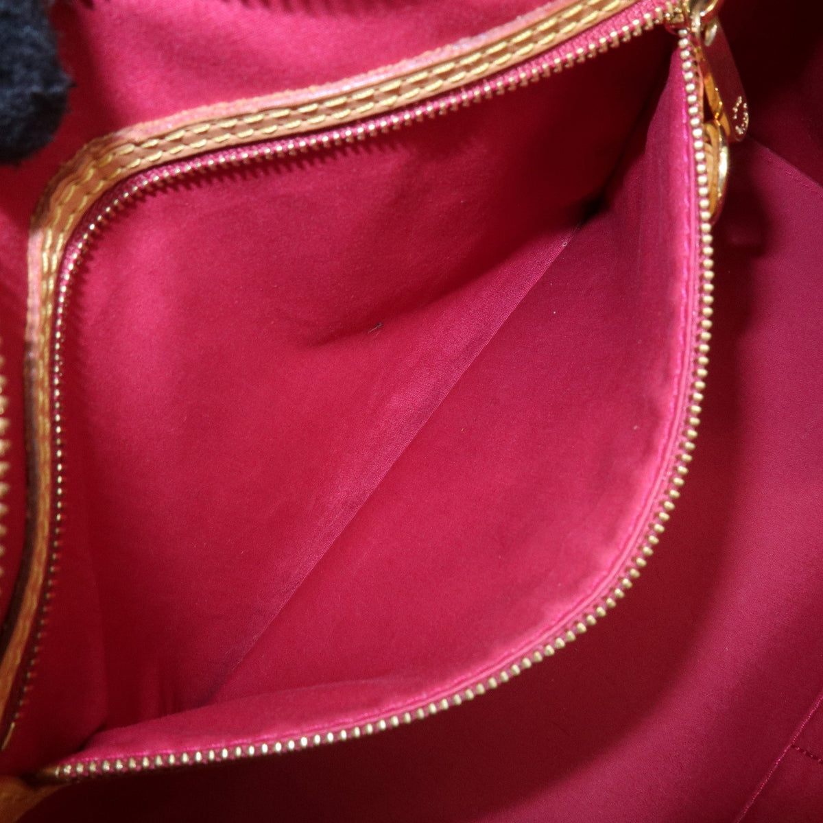 Louis Vuitton Brea Monogram Vernis, Red, Leather, Handbag