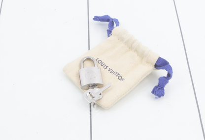 Louis Vuitton Lockme Handbag Leather, PINK, LEATHER, Handbag