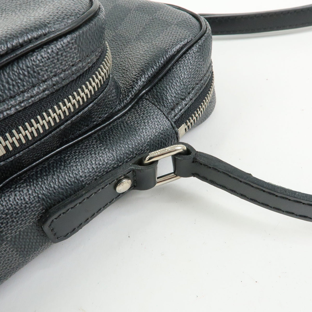 Louis Vuitton Rem Damier Graphite, Black, Canvas, Handbag