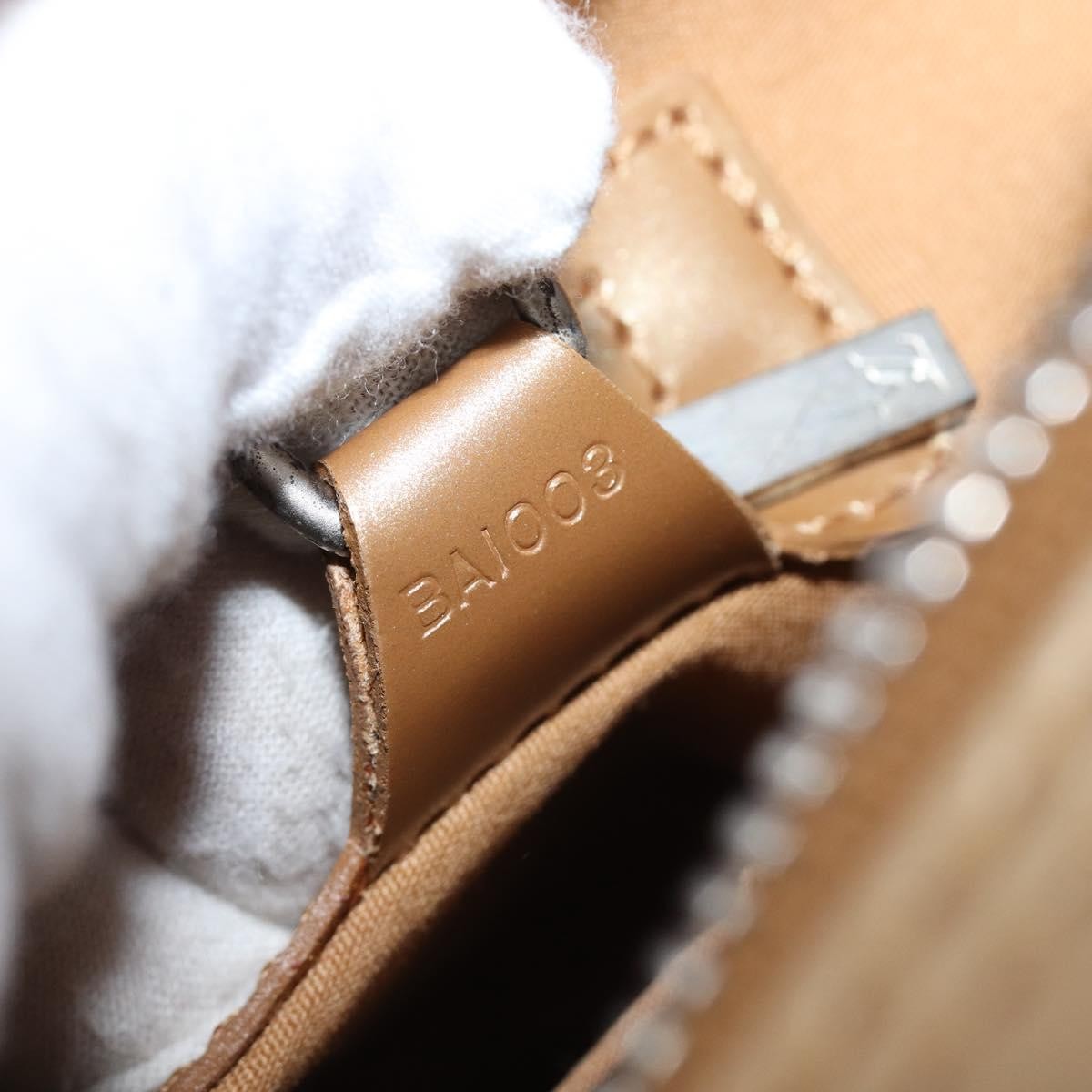 Louis Vuitton Mat Malden Monogram Vernis, Beige, Canvas, Handbag