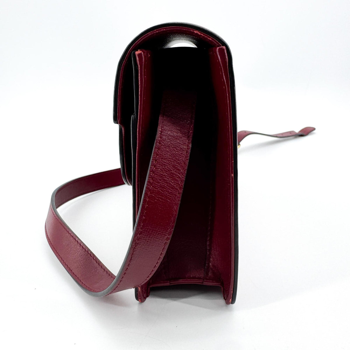 Gucci GG Ring Leather, Red, Leather, Shoulder Bag
