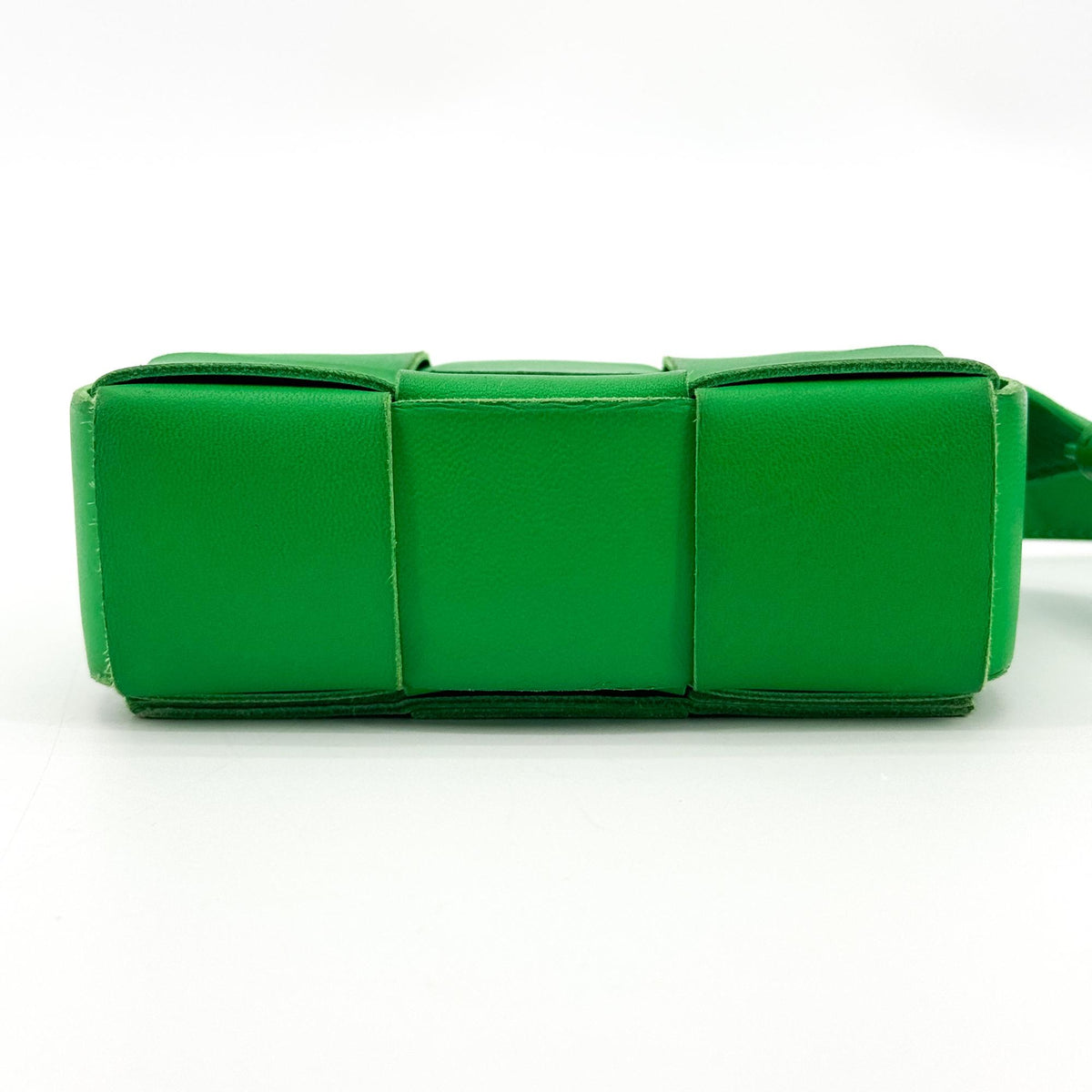 Bottega Veneta Cassette Maxi Intrecciato Leather, Green, Leather, Crossbody Bag