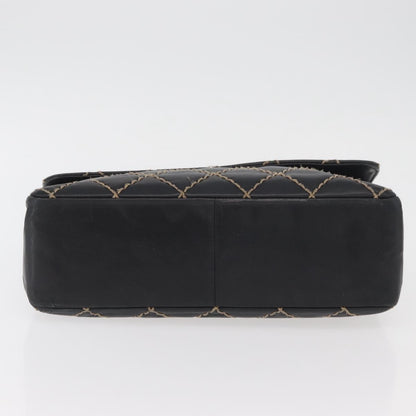 Chanel Chanel Matelassé Cuir Noir Black leather, Black, Leather, Handbag