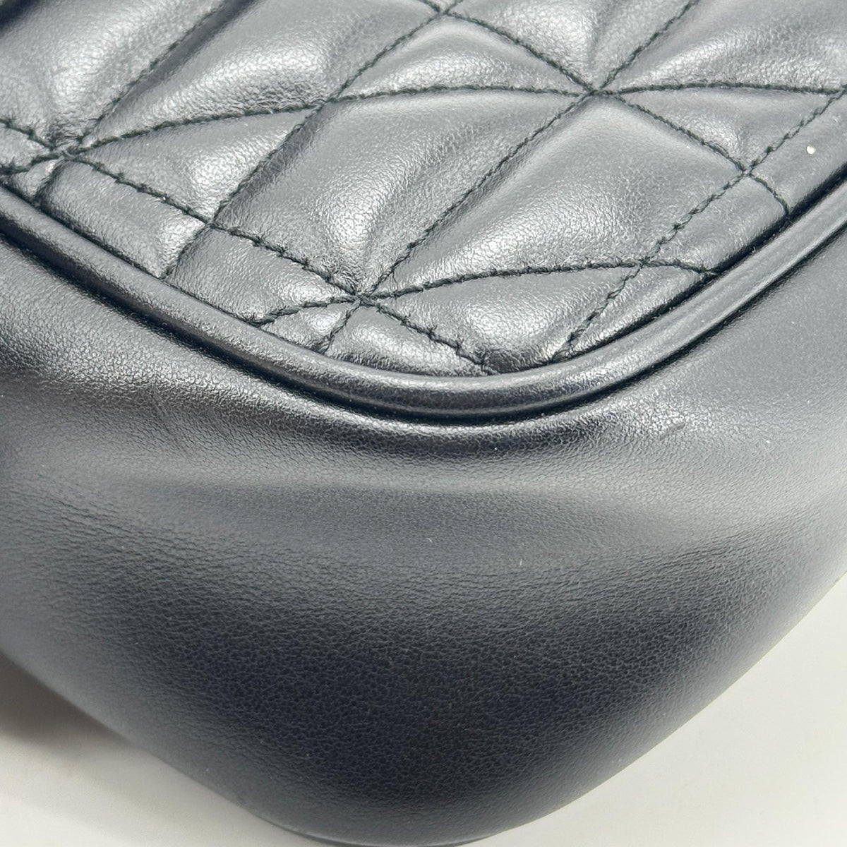 Gucci GG Marmont Wrist Matelasse Leather, Black, Leather, Clutch