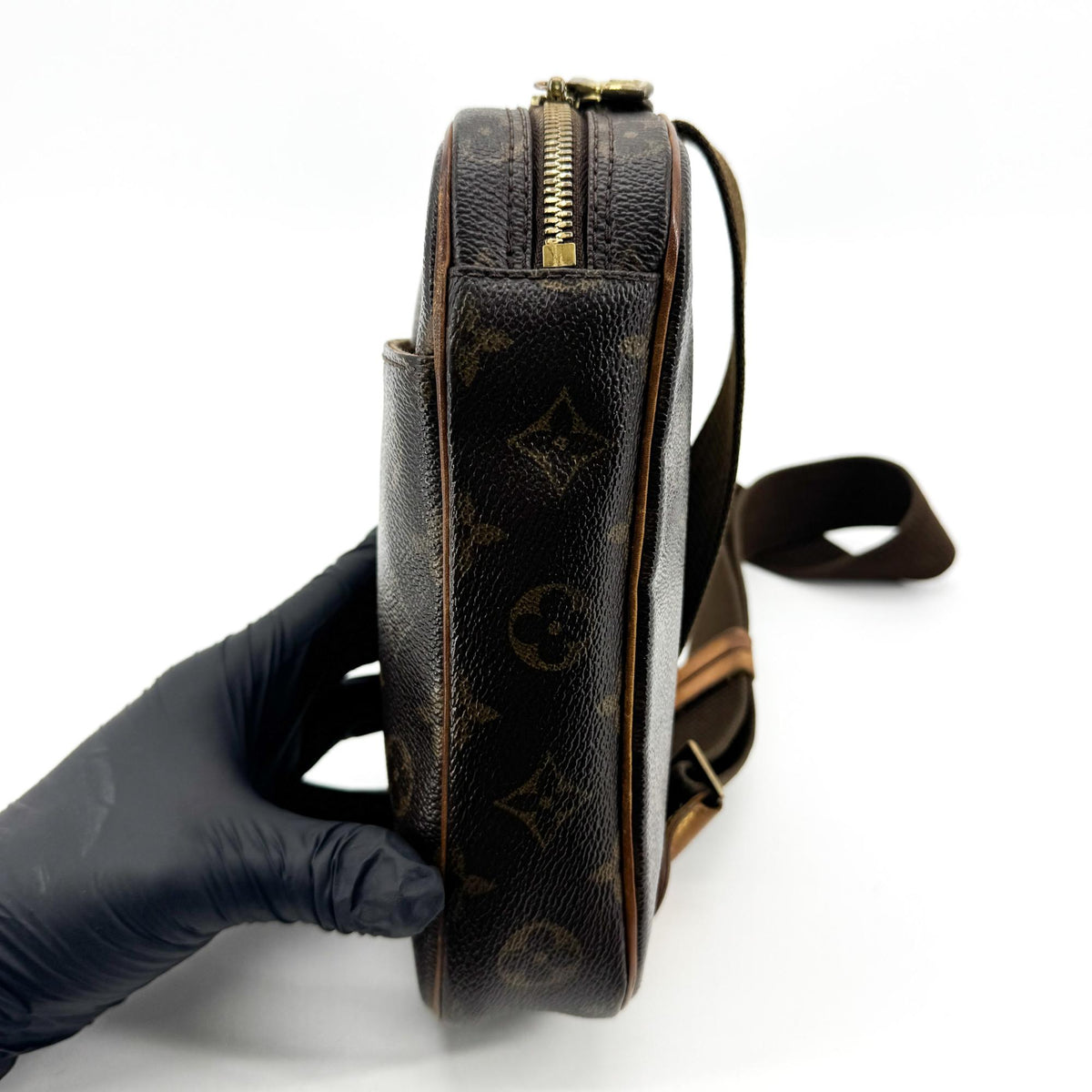 Louis Vuitton Pochette Gange Monogram Canvas, Brown, Canvas, Clutch