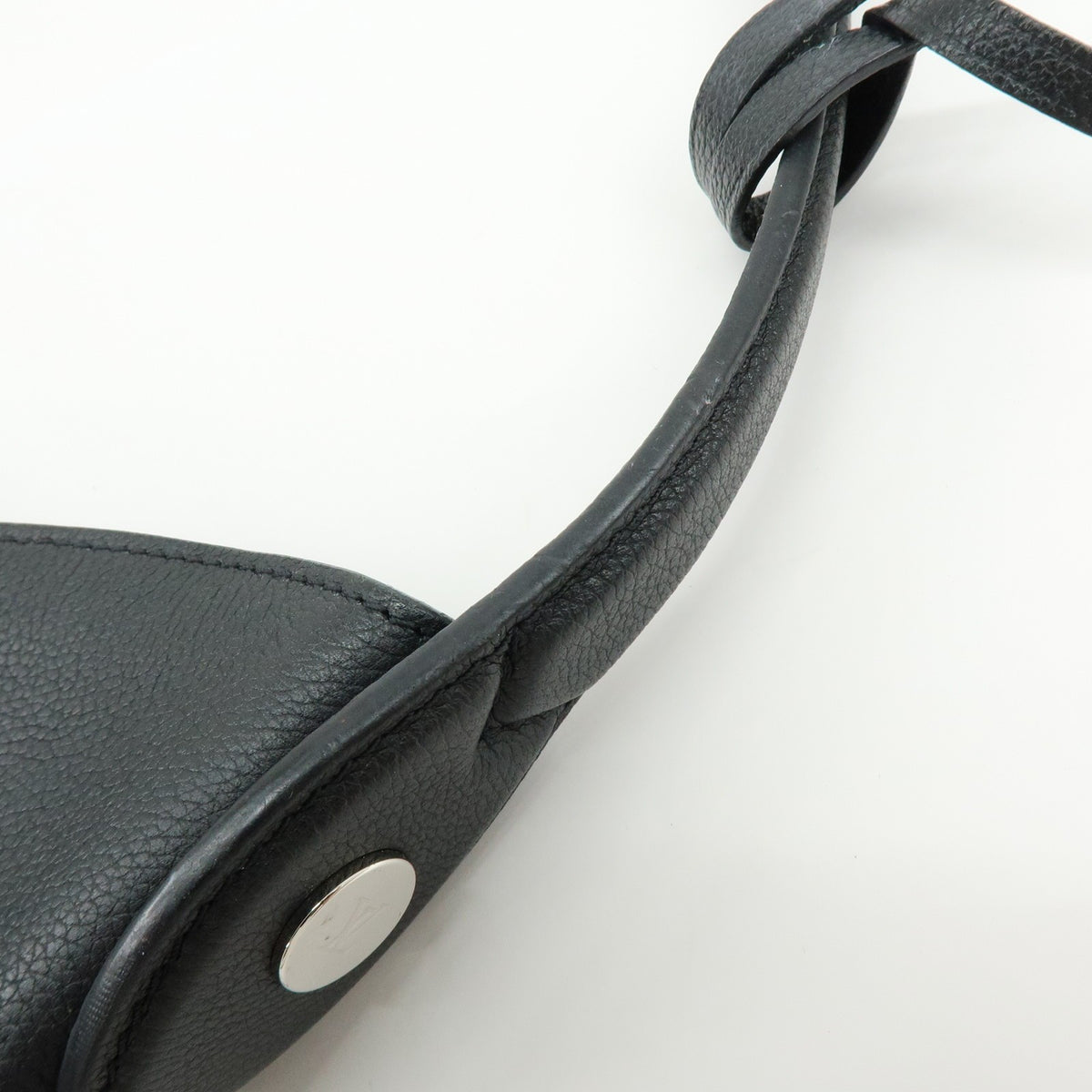 Louis Vuitton Lockme Hobo Leather, Black, Leather, Shoulder Bag