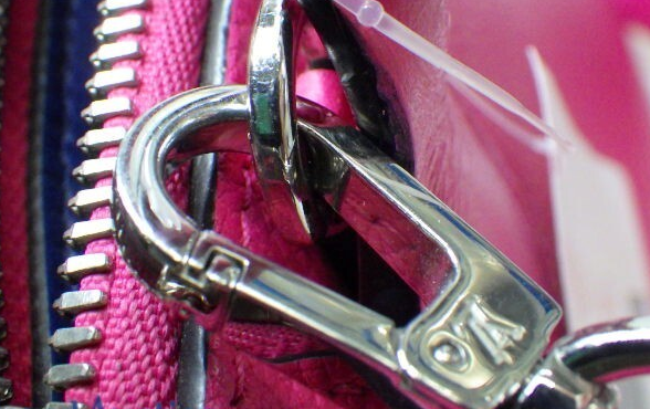 Louis Vuitton Lockme Handbag Leather, PINK, LEATHER, Handbag
