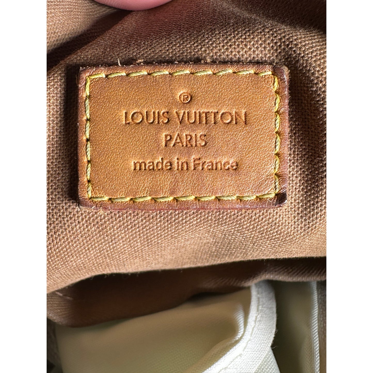 Louis Vuitton Beaubourg Tote