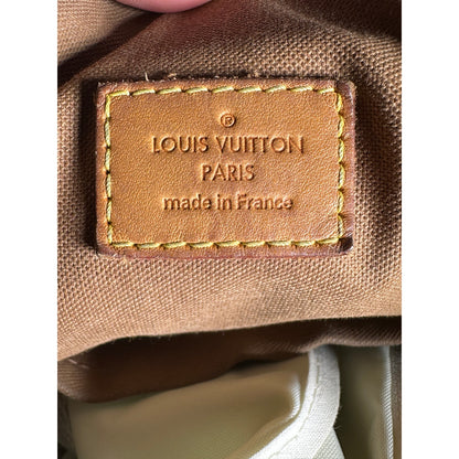 Louis Vuitton Beaubourg Tote